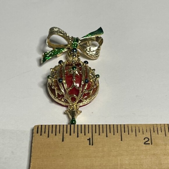 VTG Christmas Ball Ornament Brooch Enamel & Acrylic Movable Brooch Pin 1"x2.25 - Picture 12 of 13